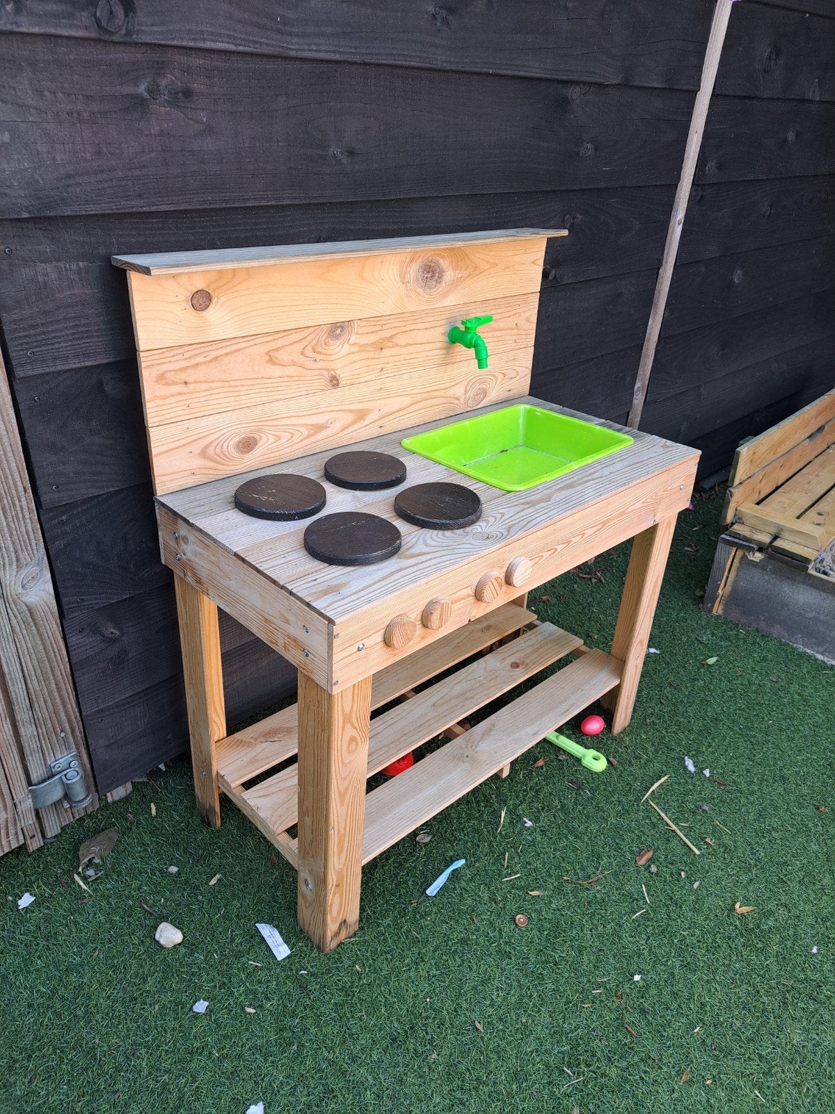 Houten buitenkeuken voor kinderen, Kinderen en Baby's, Ophalen, Gebruikt, Knutselen