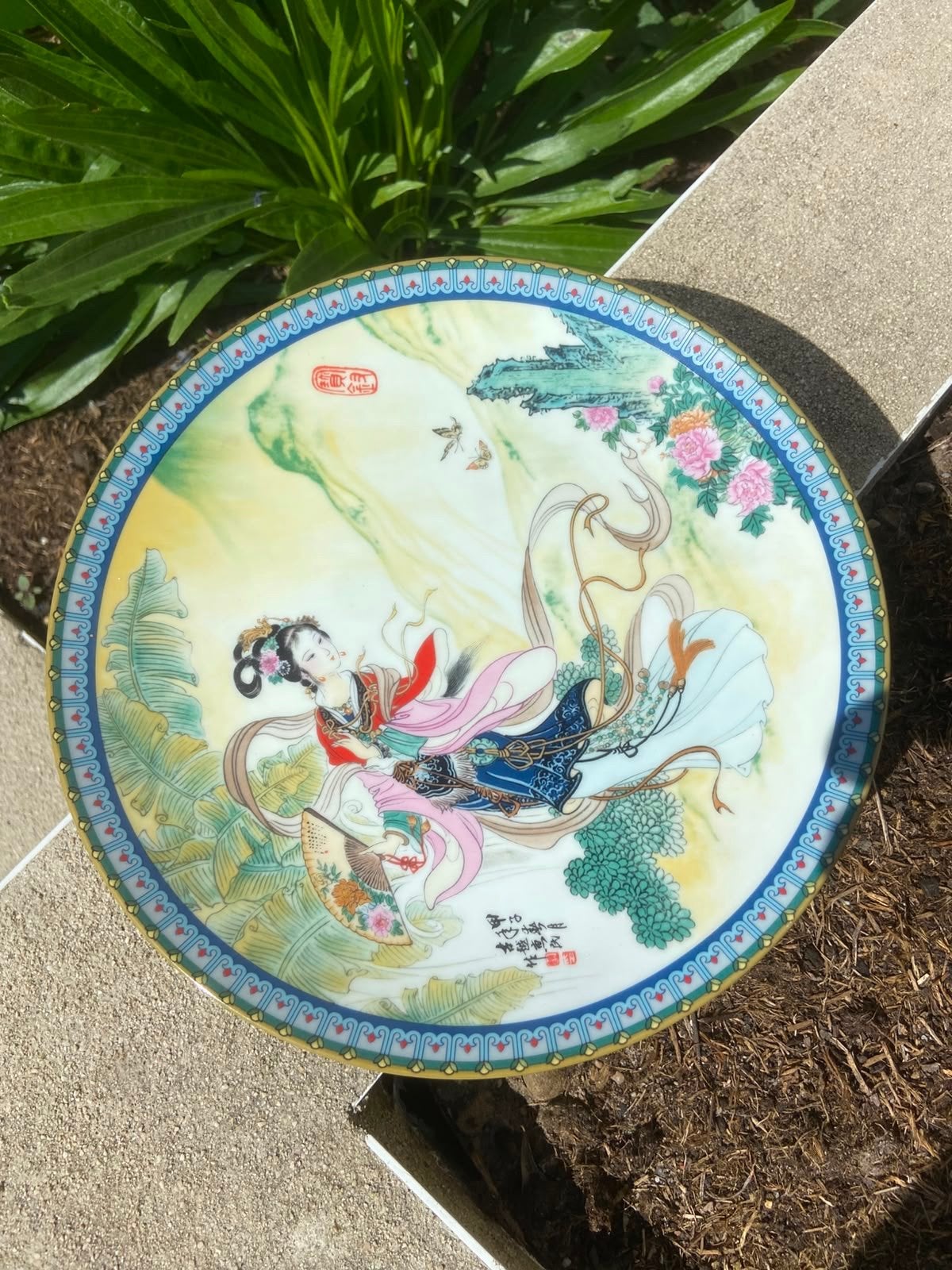 Decoratieve Chinese porseleinen wandplaat met dame, Ophalen of Verzenden