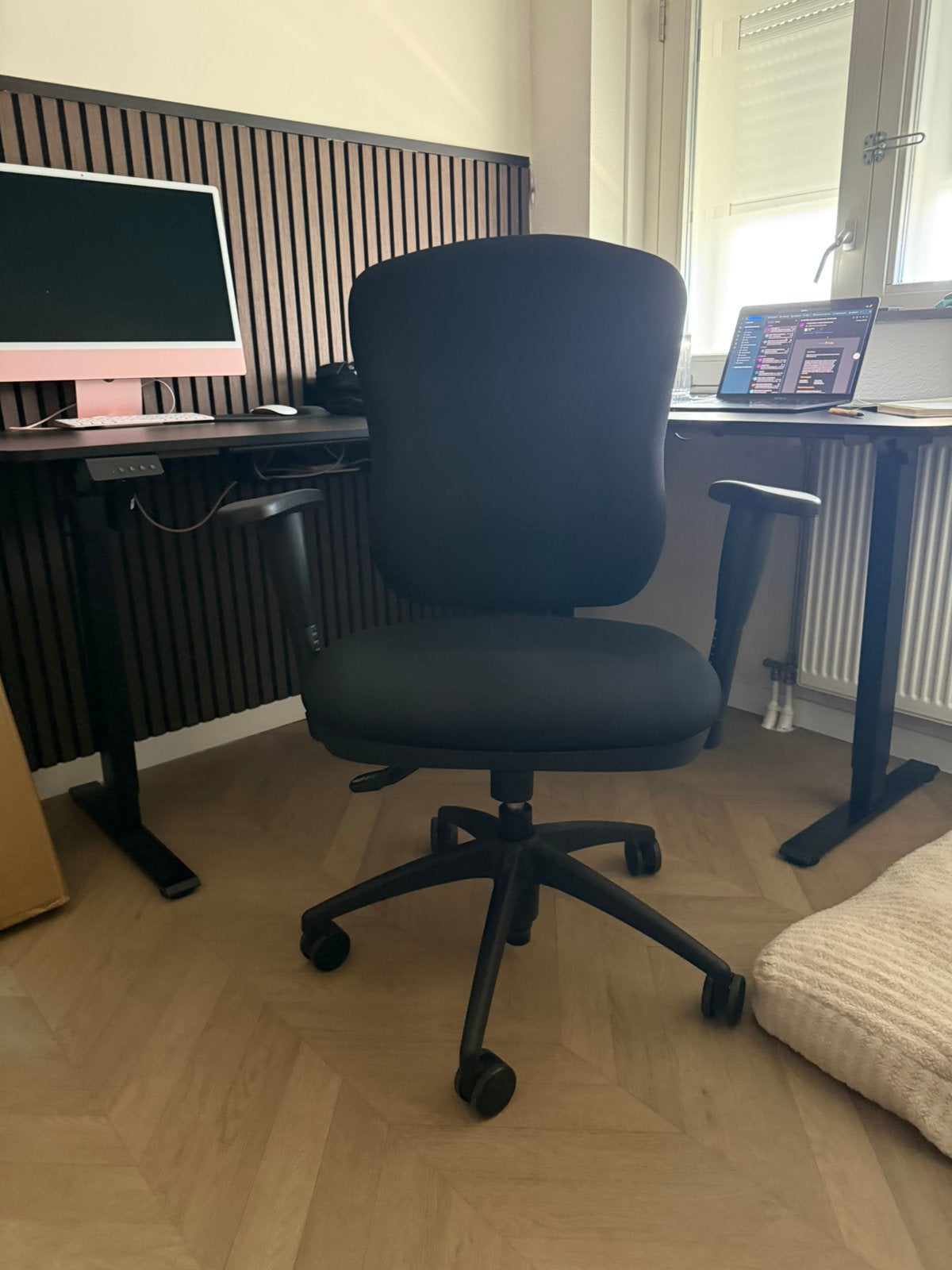Ergonomische bureaustoel, Ophalen of Verzenden, Zo goed als nieuw, Zwart