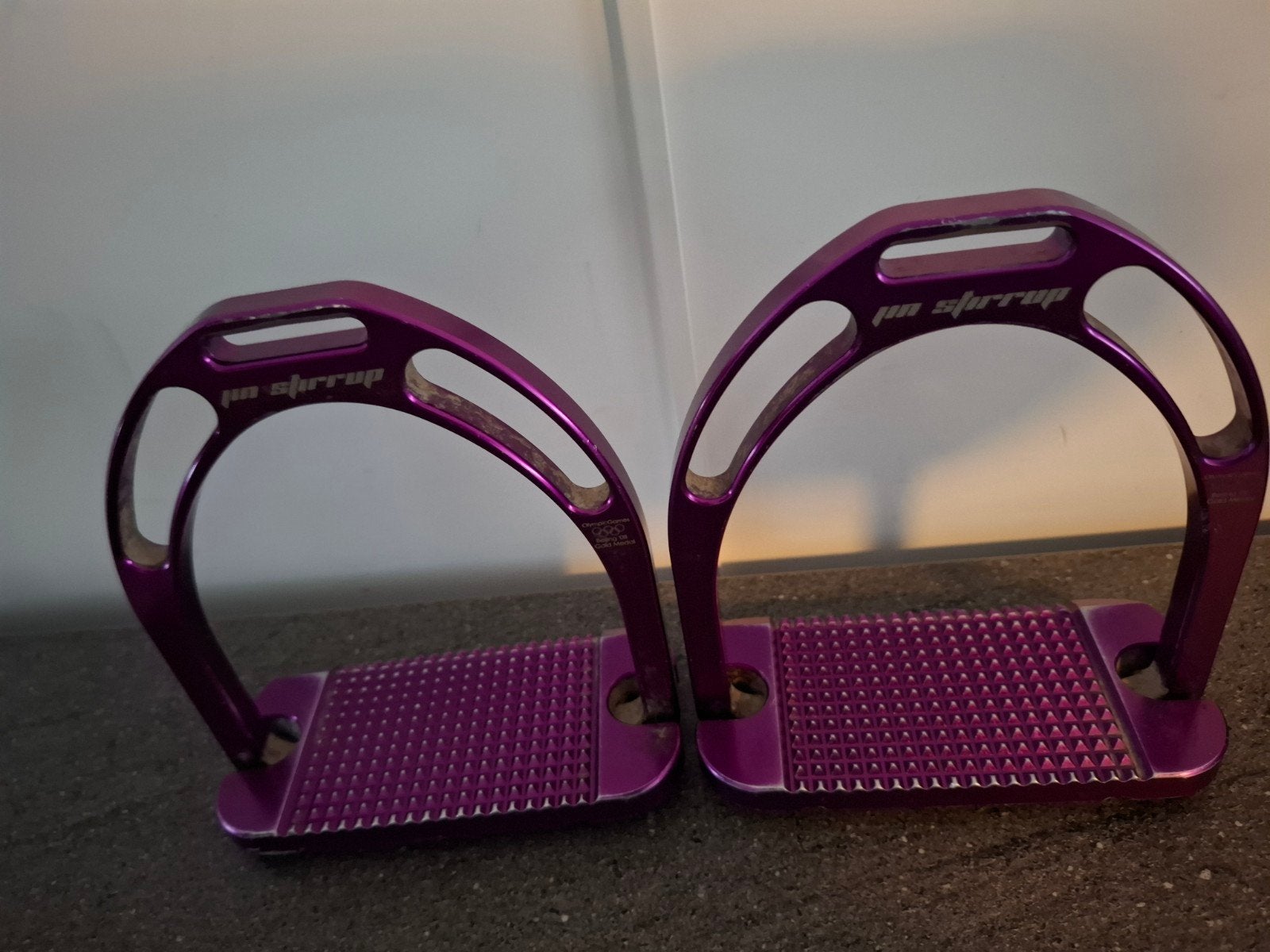Jinn stirrup beugels, Jinn stirrup, Ophalen of Verzenden, Zo goed als nieuw, Jinn stirrup