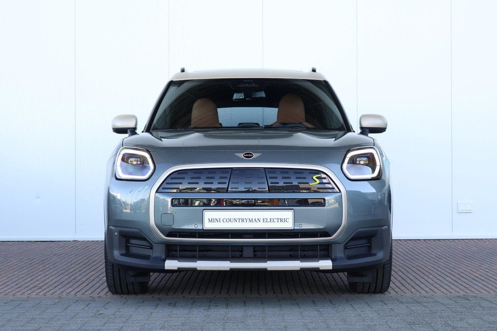 MINI Countryman SE ALL4 Favoured Trim | Pakket XL, Auto's, Mini, Automaat, 467 km, Countryman, Elektrische stoelverstelling