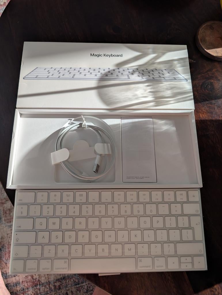Apple Magic Keyboard A1644, Ophalen, Gebruikt, Draadloos, Qwerty