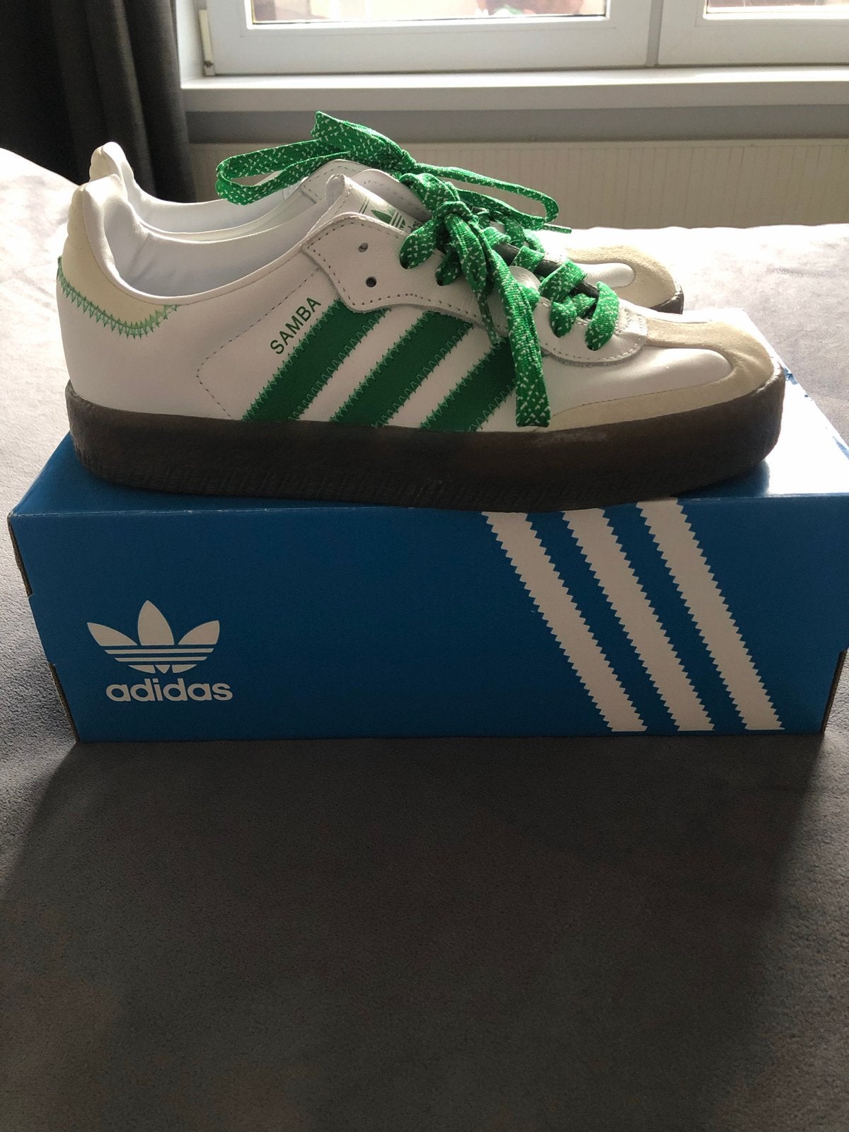 Nieuwe Adidas Samba sneakers  mt 39- Wit met groene strepen, Ophalen of Verzenden, Nieuw, Wit, Sneakers of Gympen