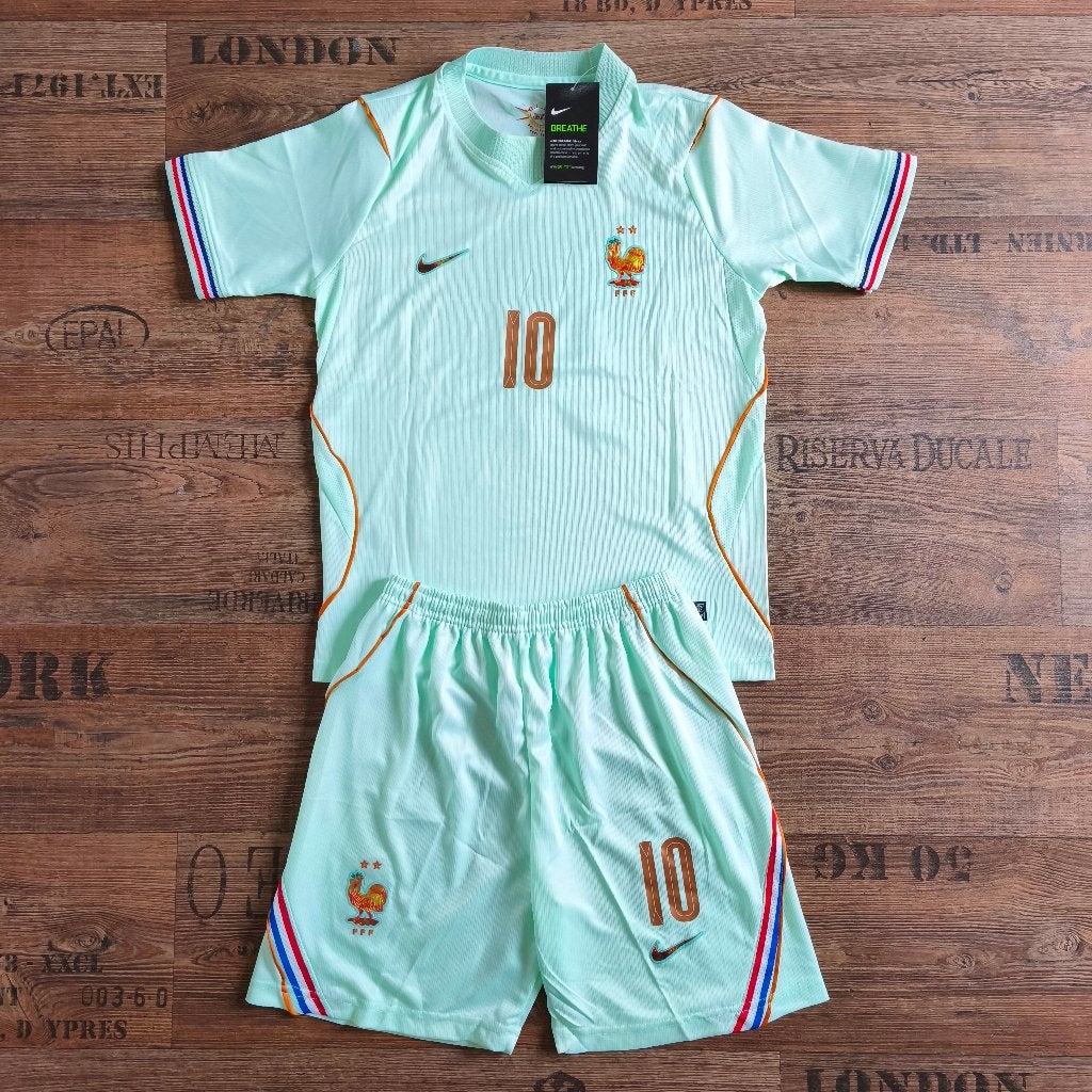 Frankrijk Uit Tenue Shirt + Broekje 26/27, Maat XS of kleiner, Ophalen of Verzenden, Zo goed als nieuw, Shirt