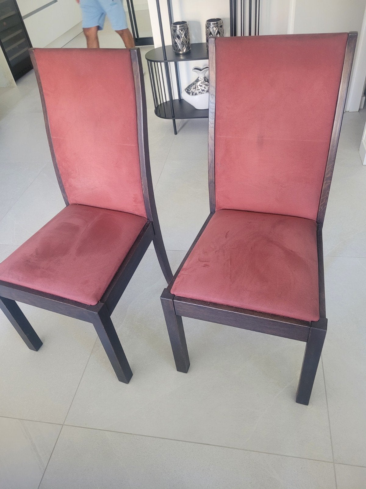 Te koop: Mooie donker bruine stoelen, Ophalen, Zo goed als nieuw, Bruin