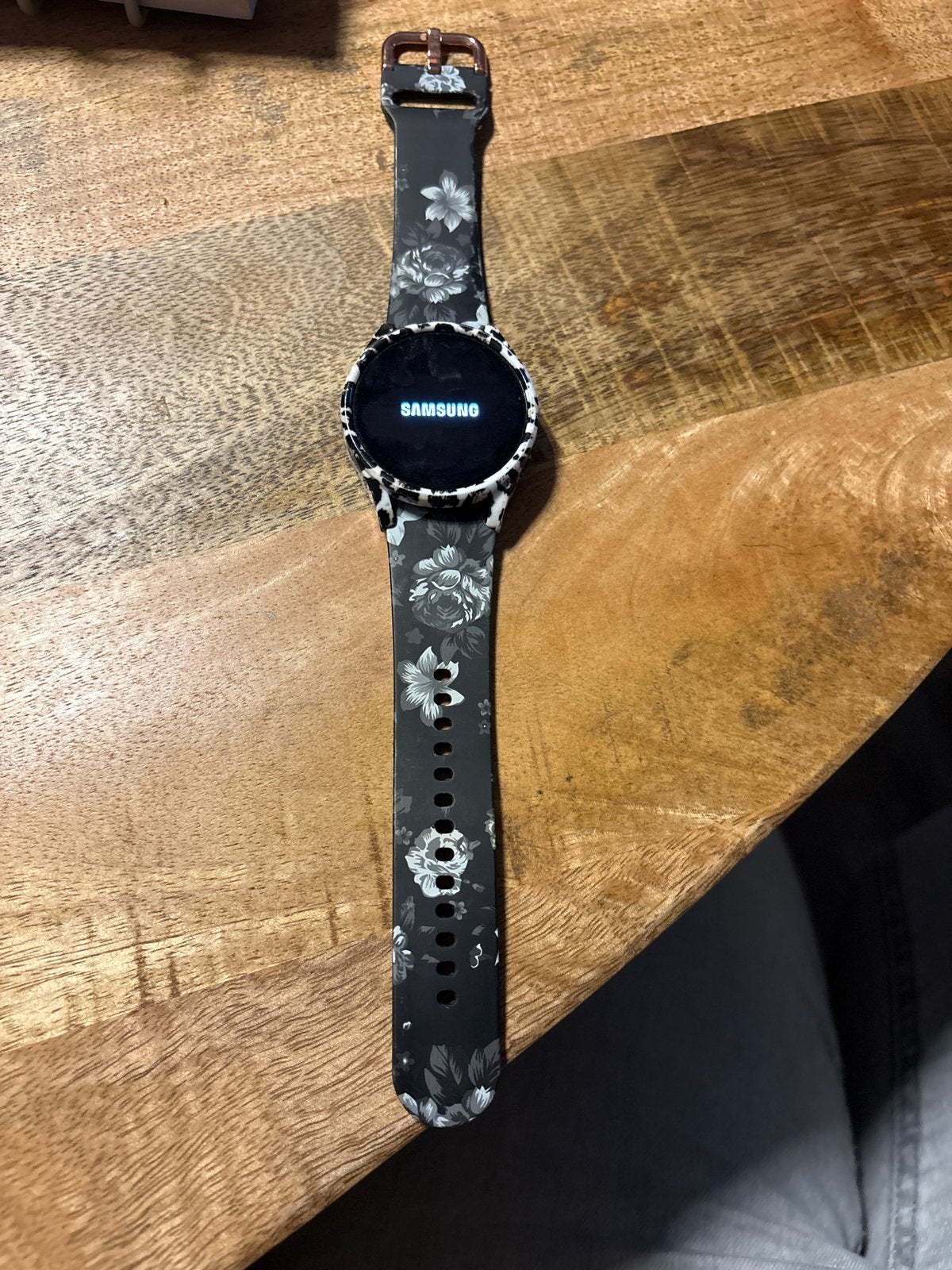 Mooie Samsung Galaxy Watch 4 - Zo goed als nieuw, Ophalen, Hartslag, Zwart, Zo goed als nieuw