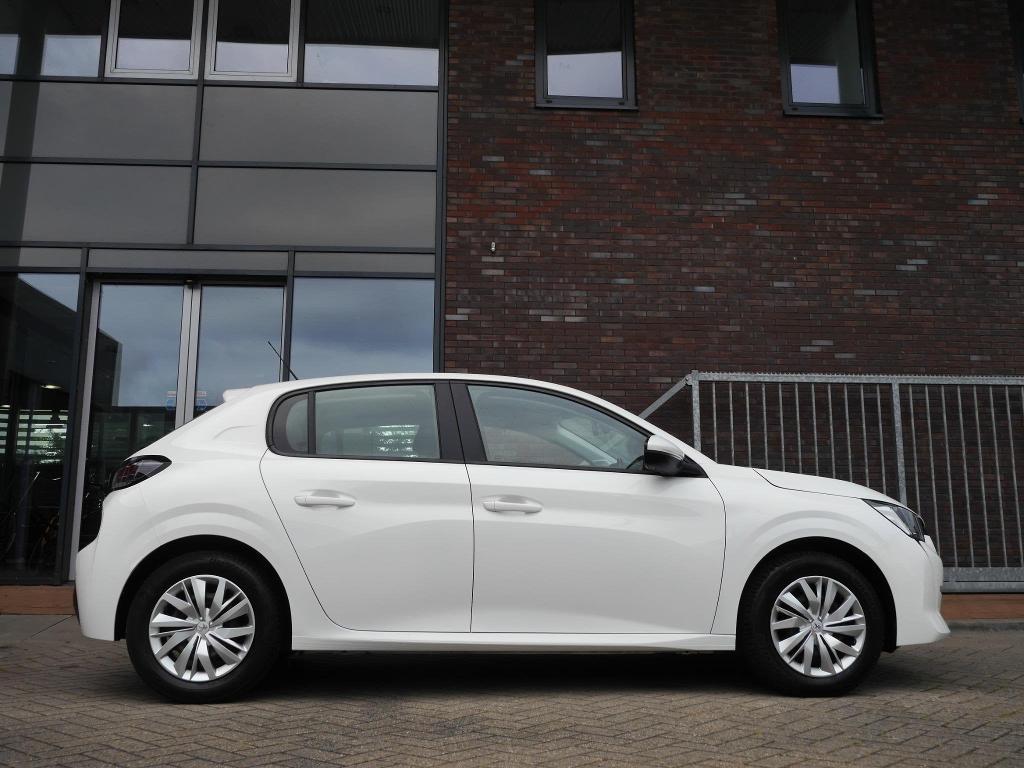 Peugeot 208 1.2 PureTech Active | Trekhaak | Dealer onderhou, Voorwielaandrijving, Stof, Euro 6, 1199 cc