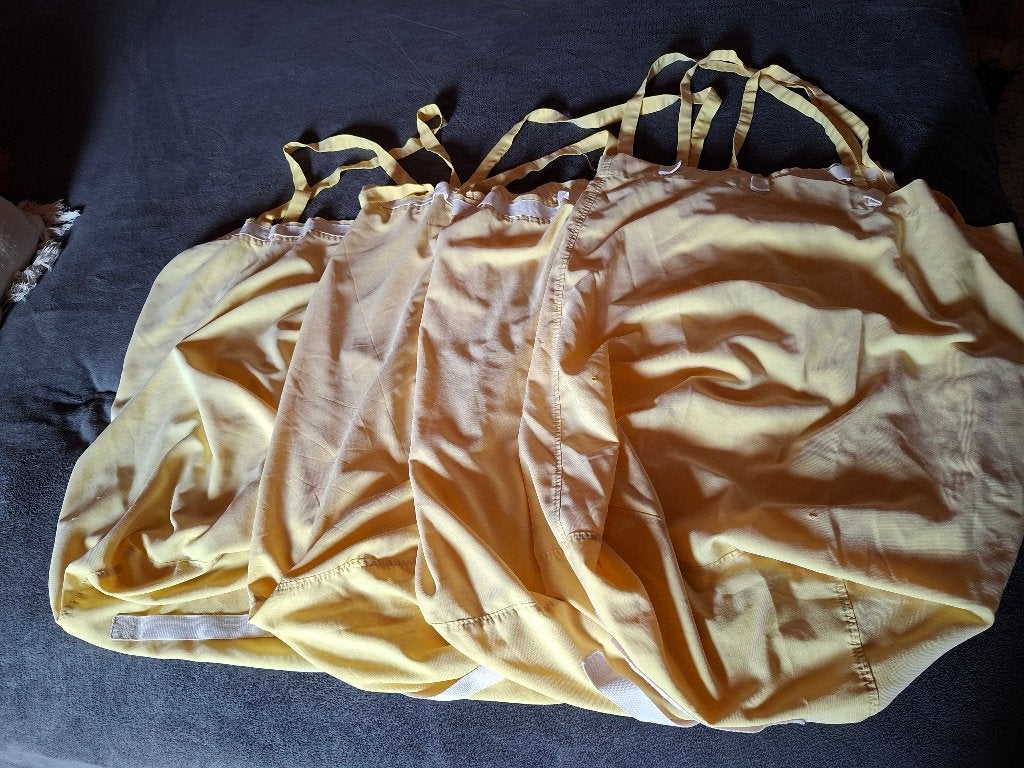 4 x grote hotelwaszak Geel.Lengte 65 cm. Omtrek boven 140 cm, Ophalen of Verzenden, Gebruikt, Geel, Overige typen