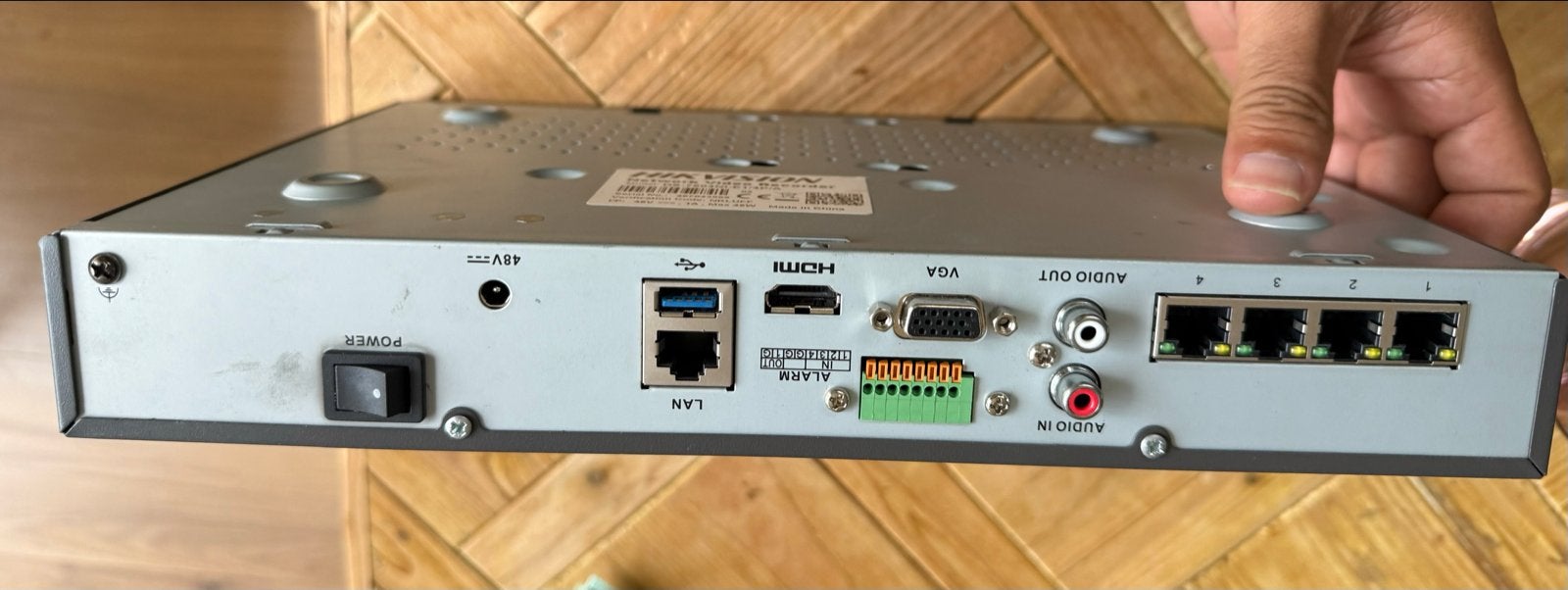 Hikvision NVR DS-7604NI-E1/4P/A - Zonder HDD, Ophalen, Gebruikt