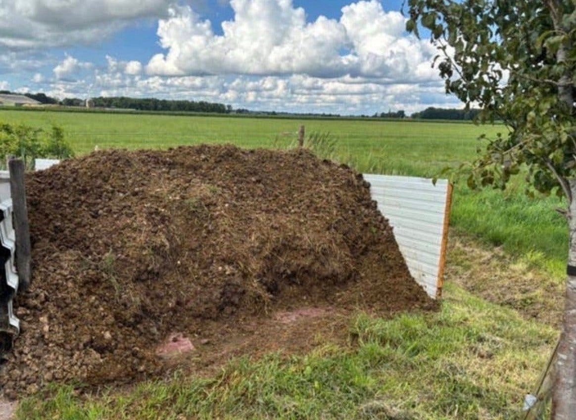 Gratis paardenmest moestuin of compost ophalen, Ophalen, Mest