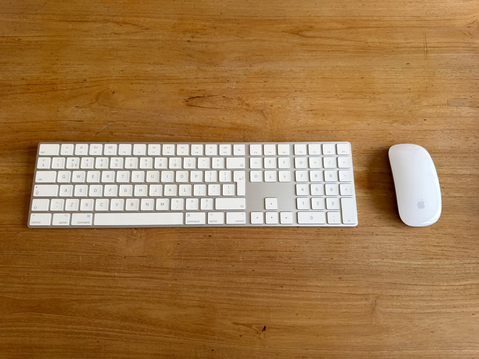 Complete set: Apple Magic Keyboard Numeriek + Magic Mouse 2, Computers en Software, Toetsenborden, Ophalen of Verzenden, Numeriek