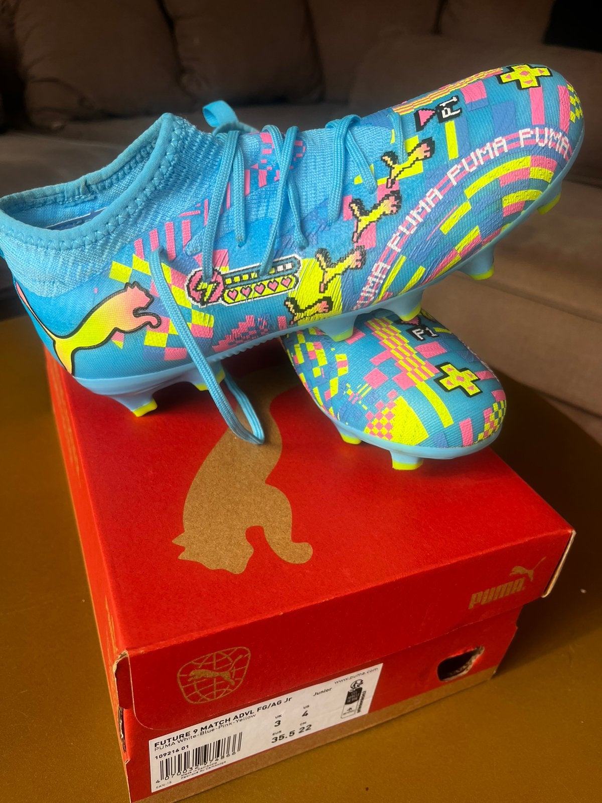 Voetbal schoenen neymar, Maat XS of kleiner, Schoenen, Nieuw, Ophalen of Verzenden
