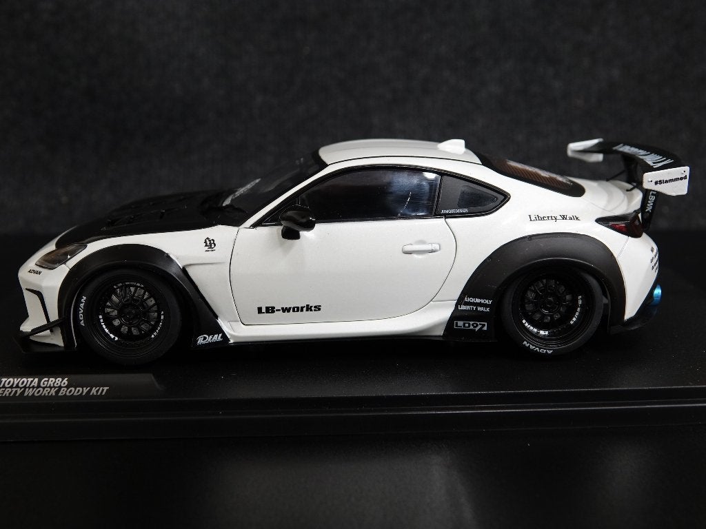 Solido 1:18 2024 Toyota GR86 Liberty Walk wit, Solido, Auto, Solido, Onbekend