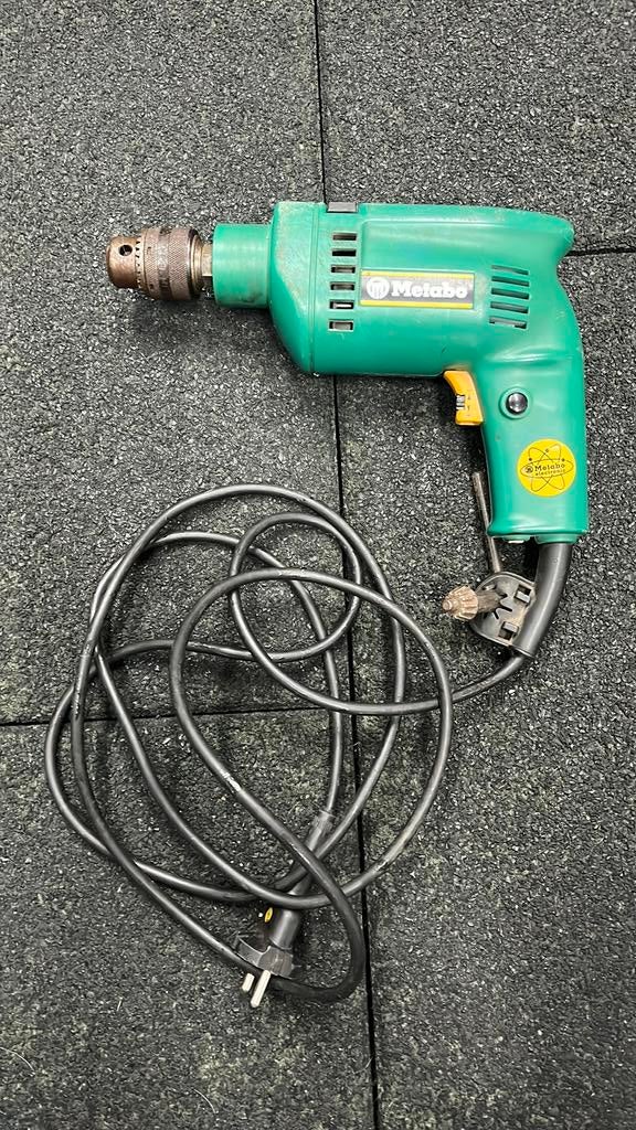 Metabo boormachine, Doe-het-zelf en Verbouw, Gereedschap | Boormachines, Ophalen of Verzenden, Gebruikt, 400 tot 600 watt, Boormachine