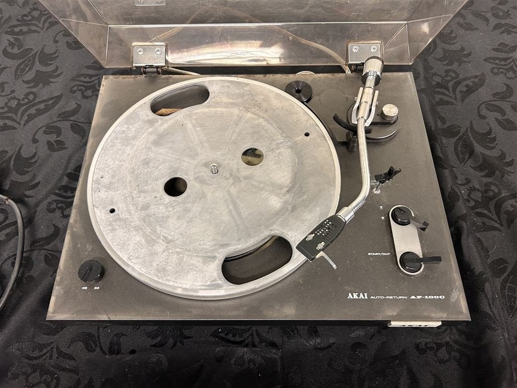 A7450. Akai AP-100C platenspeler, Ophalen of Verzenden, Gebruikt, Thorens