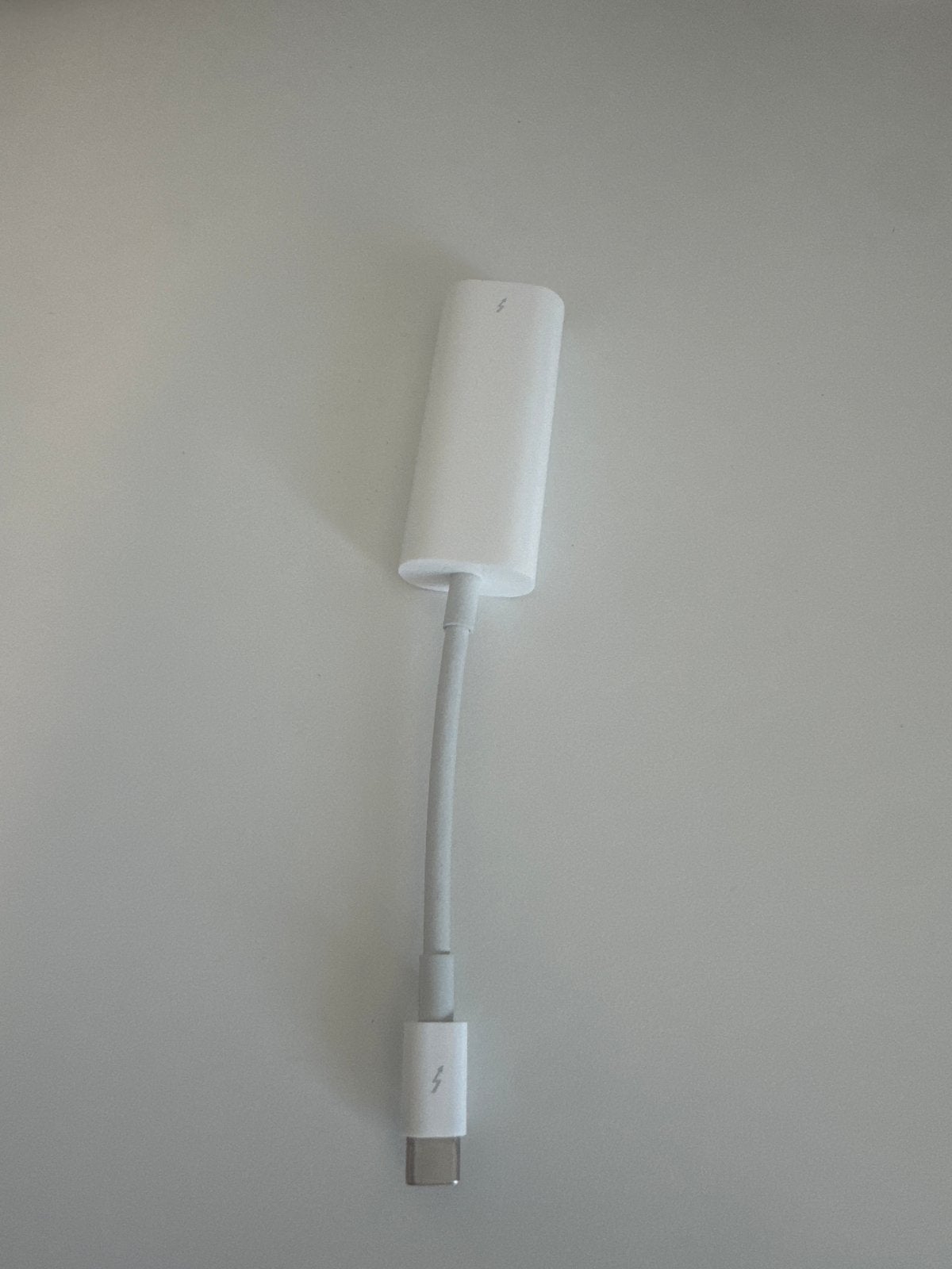 Apple Thunderbolt 3 (USB-C) naar Thunderbolt 2 adapter, Ophalen of Verzenden, Nieuw