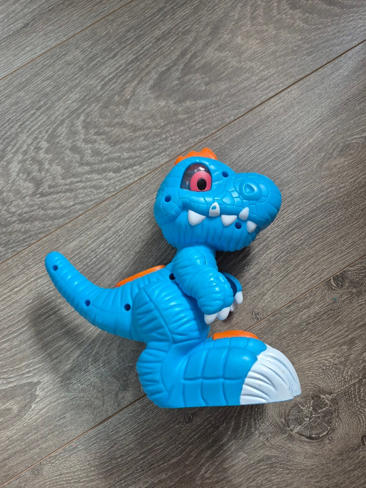 Leuke Dino met geluid - Interactief speelgoed, Ophalen of Verzenden, Zo goed als nieuw, Jongen of Meisje