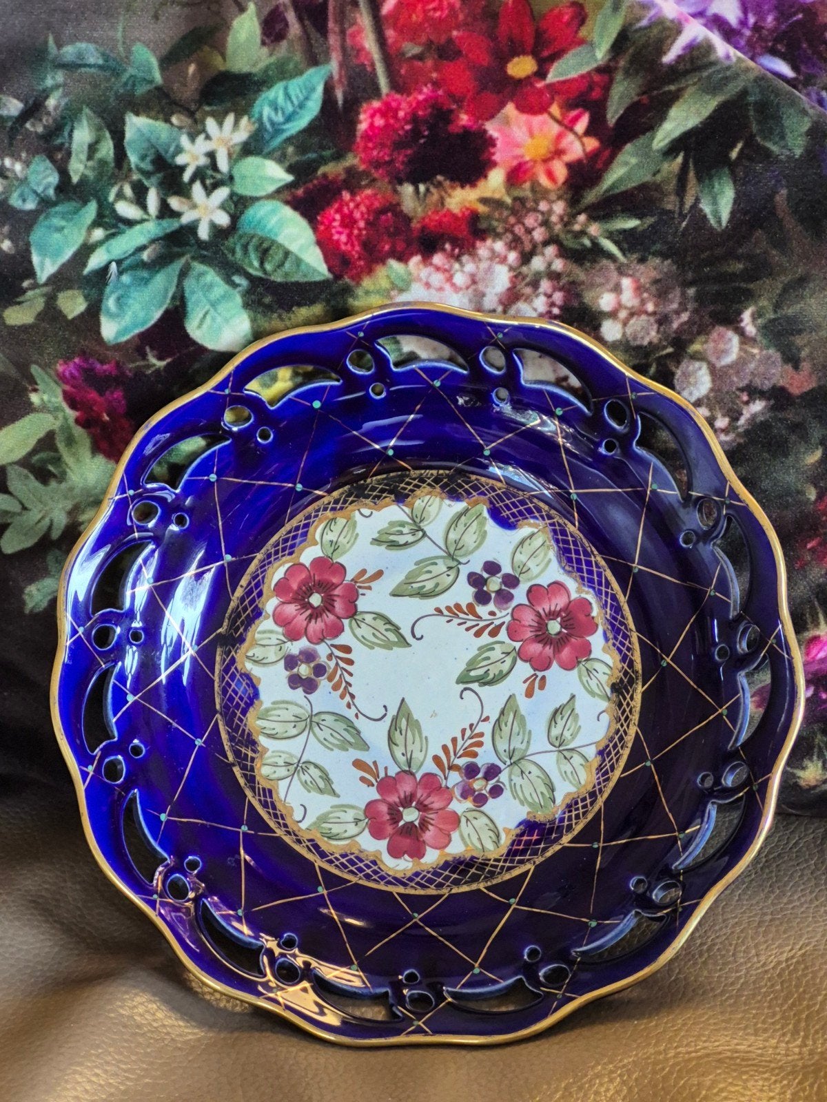 prachtig grote flora gouda holland plateel schaal. model 122, Antiek en Kunst, Ophalen of Verzenden