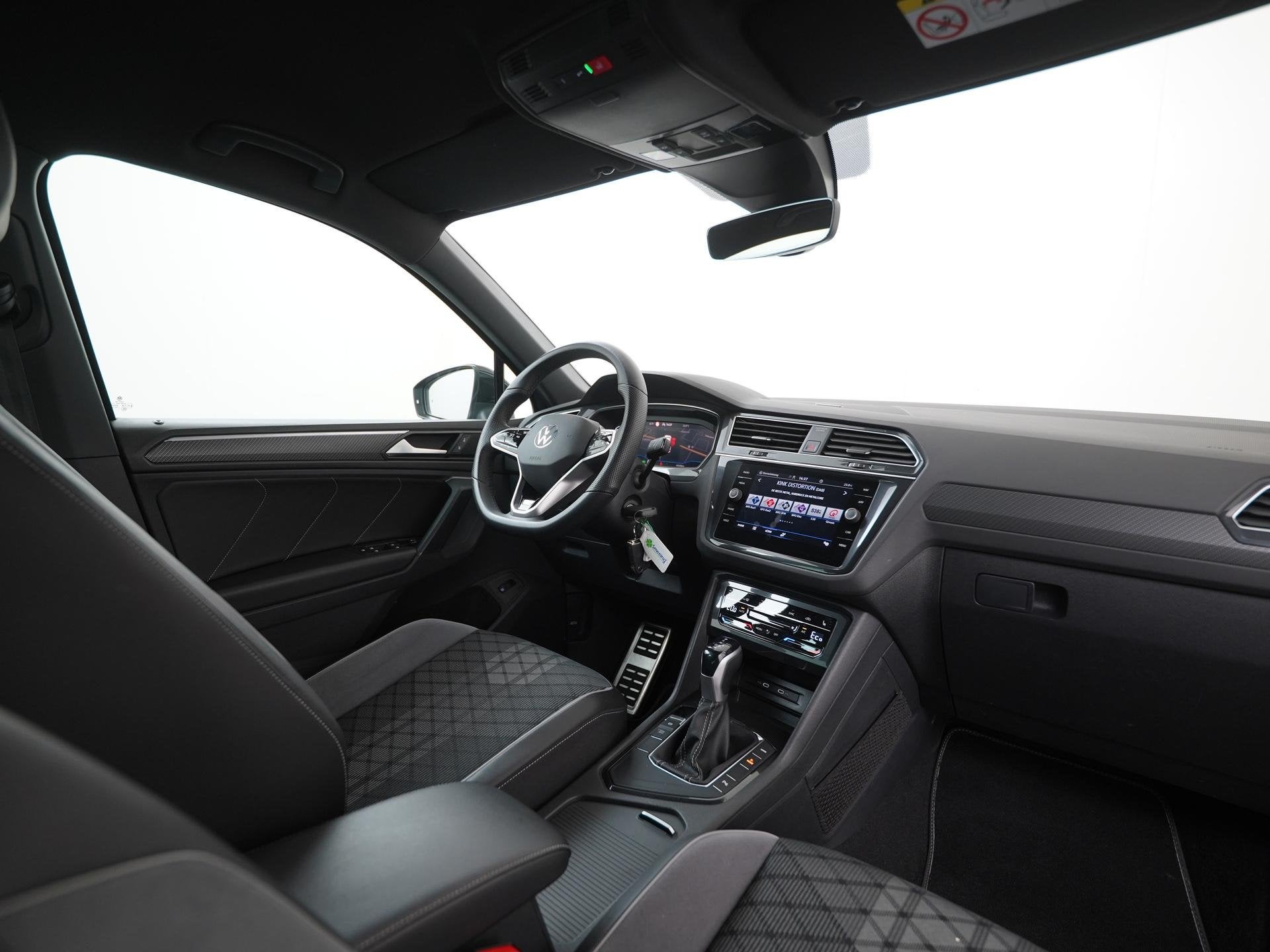 Volkswagen Tiguan 1.4 TSI eHybrid R-Line | Stuurverwarming |, Stof, Euro 6, 4 cilinders, Zwart