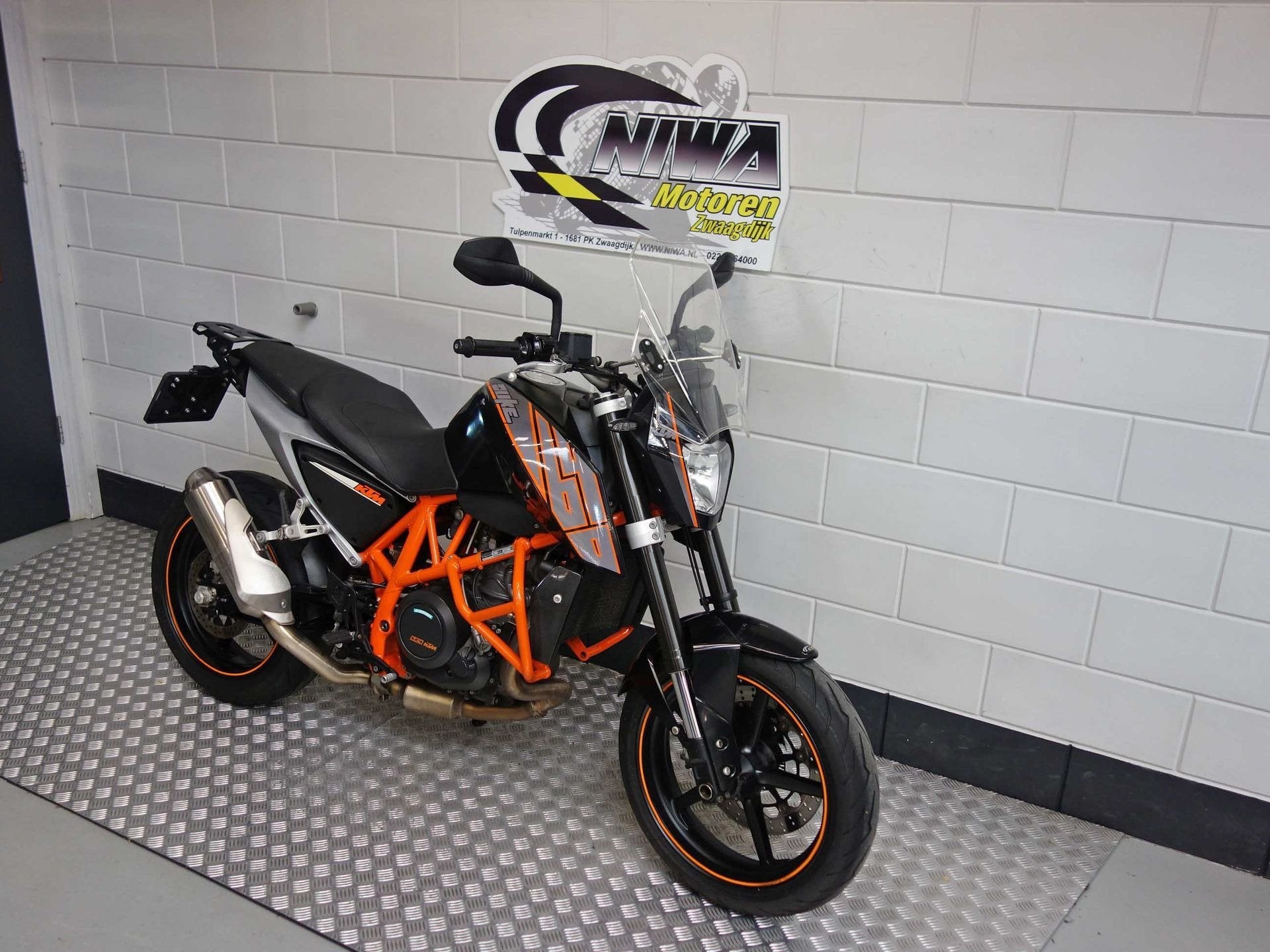 KTM 690 Duke, Motoren, Handgeschakeld, Naked bike, Gebruikt, Bedrijf