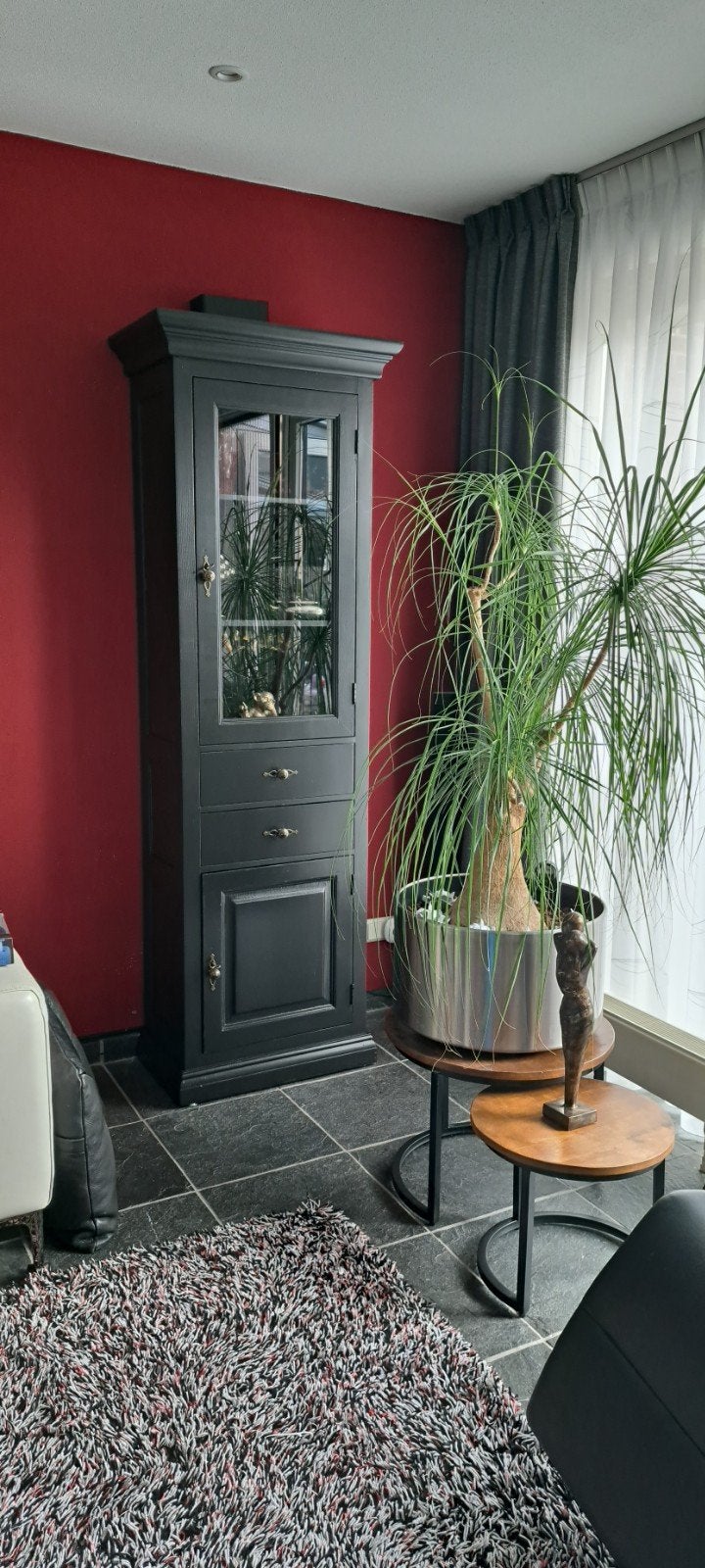 leuke zwarte kast ., Ophalen, 200 cm of meer, 50 tot 100 cm, Zo goed als nieuw