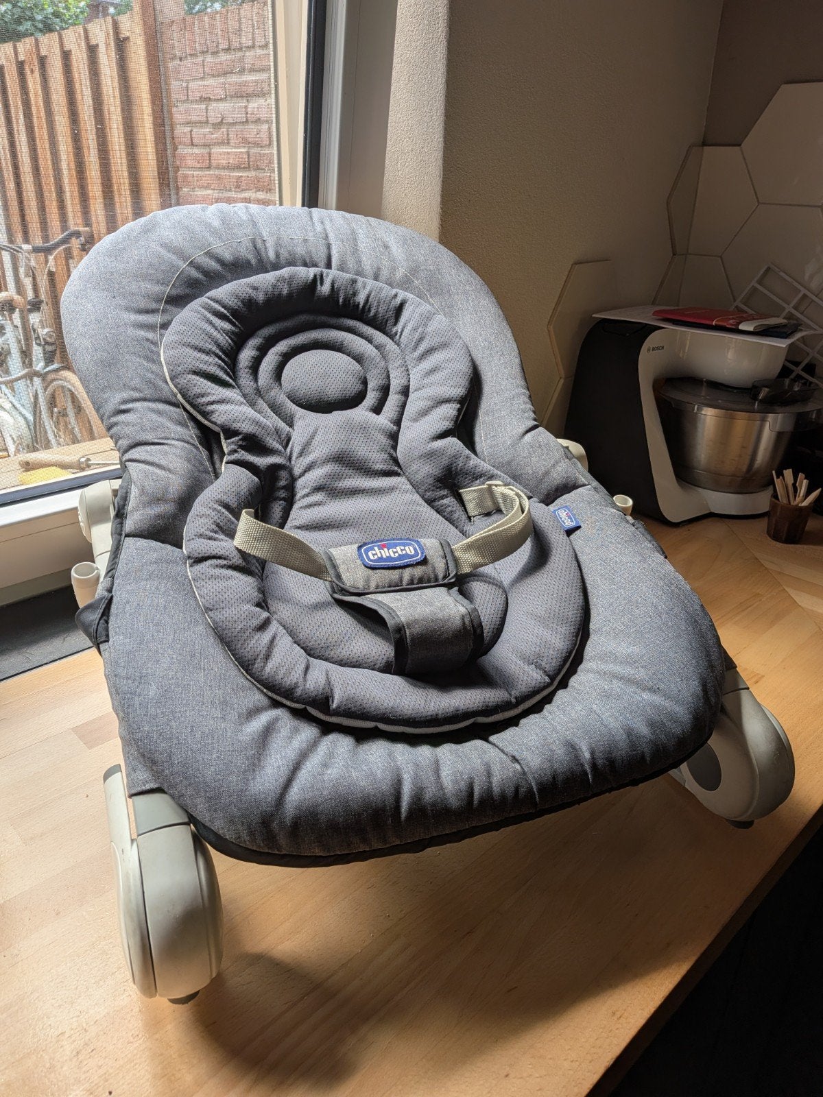 Chicco Wipstoel met Speelboog - Verstelbaar & Netjes, Kinderen en Baby's, Wipstoeltjes, Ophalen, Wipstoel, Chicco