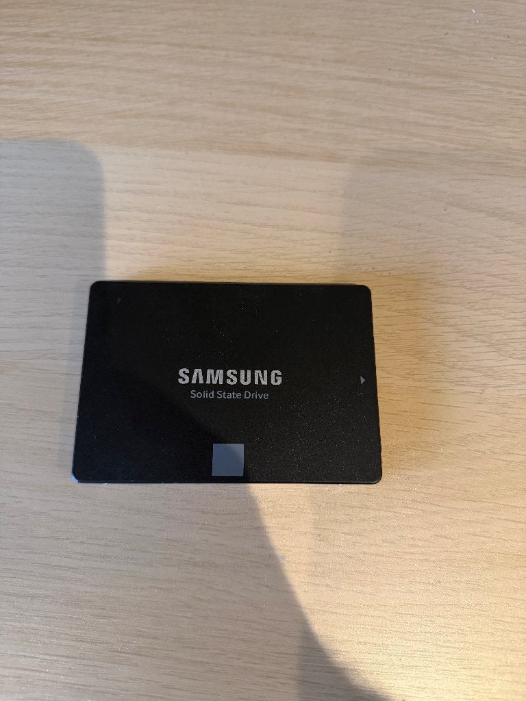 Samsung 850 EVO 250GB, Computers en Software, Ophalen of Verzenden, Zo goed als nieuw, Laptop