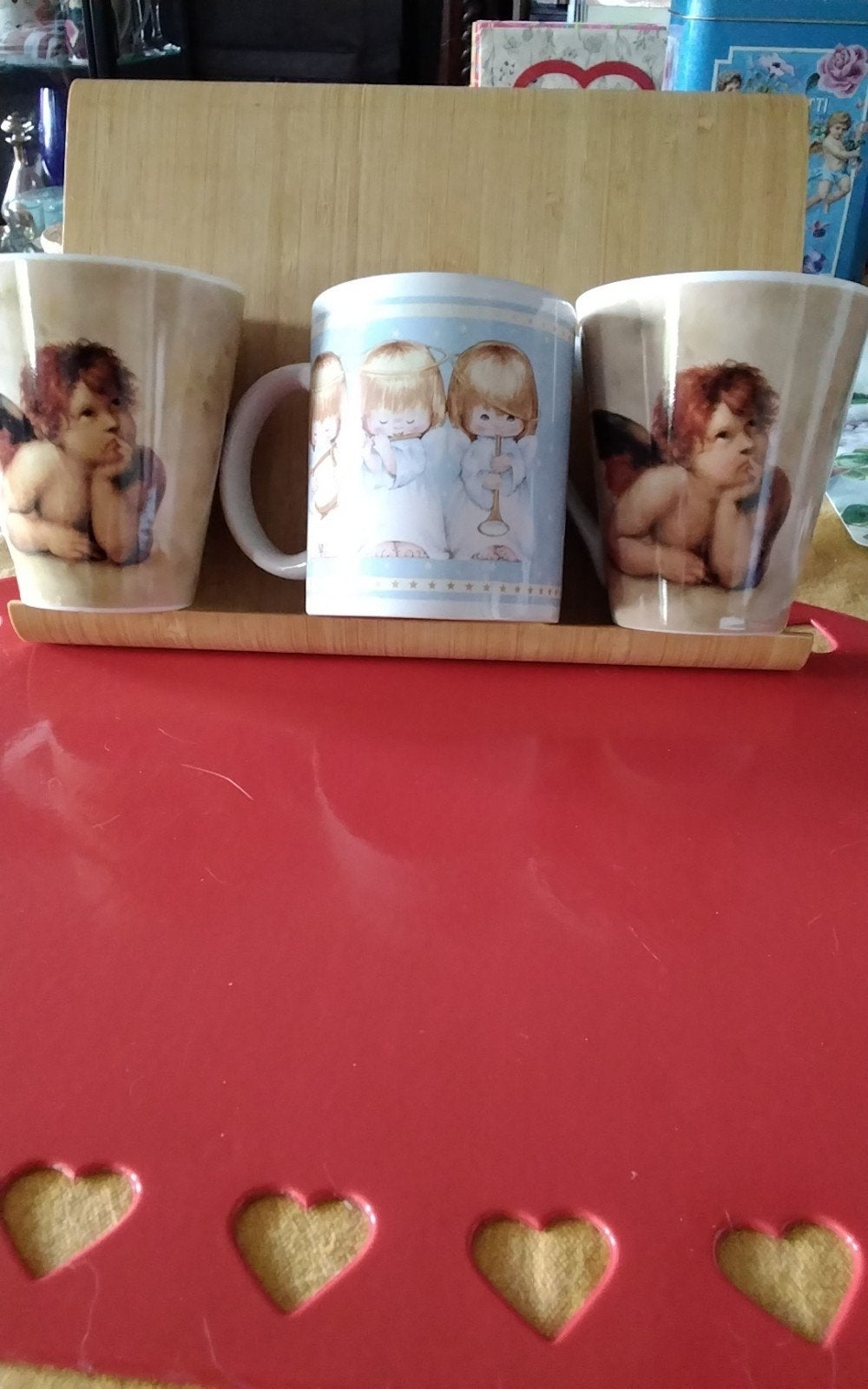 3 mokken  met engelen motief, Ophalen of Verzenden