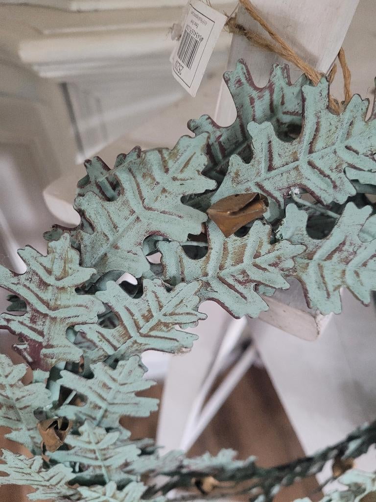 Nieuwe metalen eikenblad krans, Heikant 21 Kaatsheuvel, Belle Vieille Brocante, Nieuw, Ophalen of Verzenden