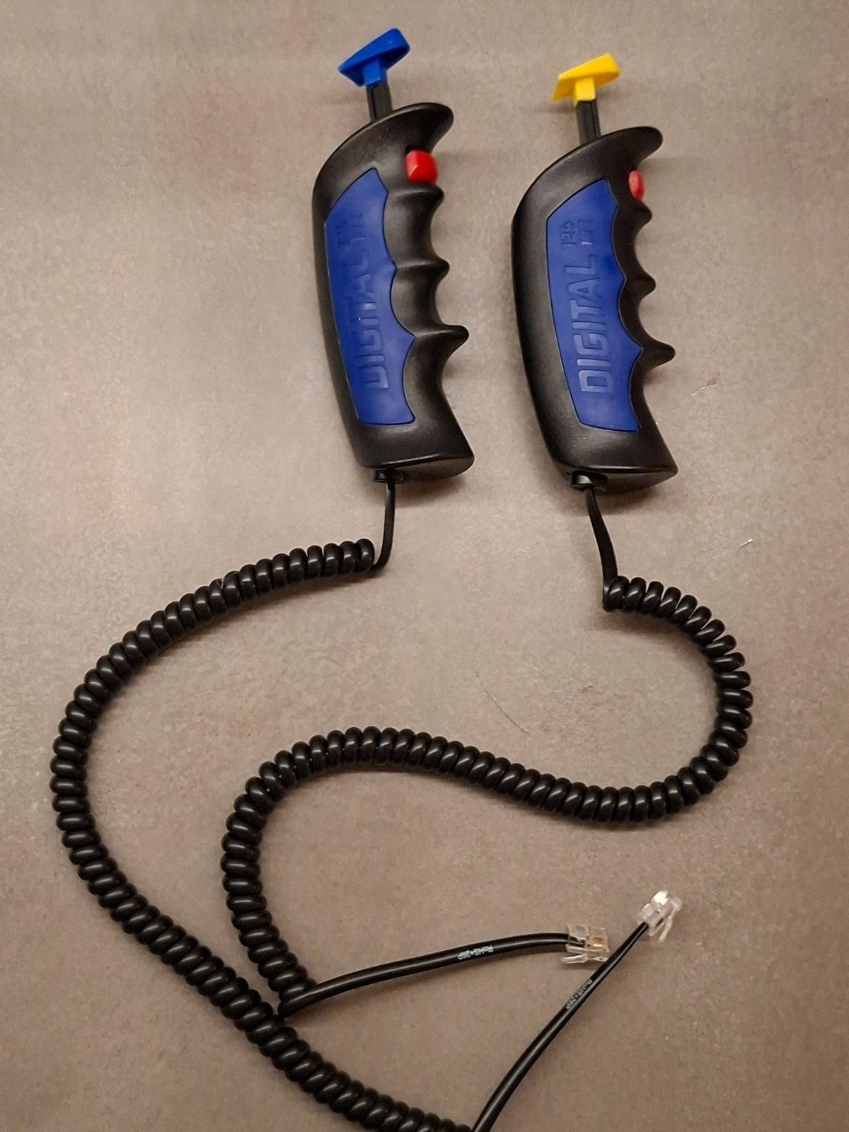 Carrera 132 124 digital handbediening controller
AC Schni, Ophalen of Verzenden