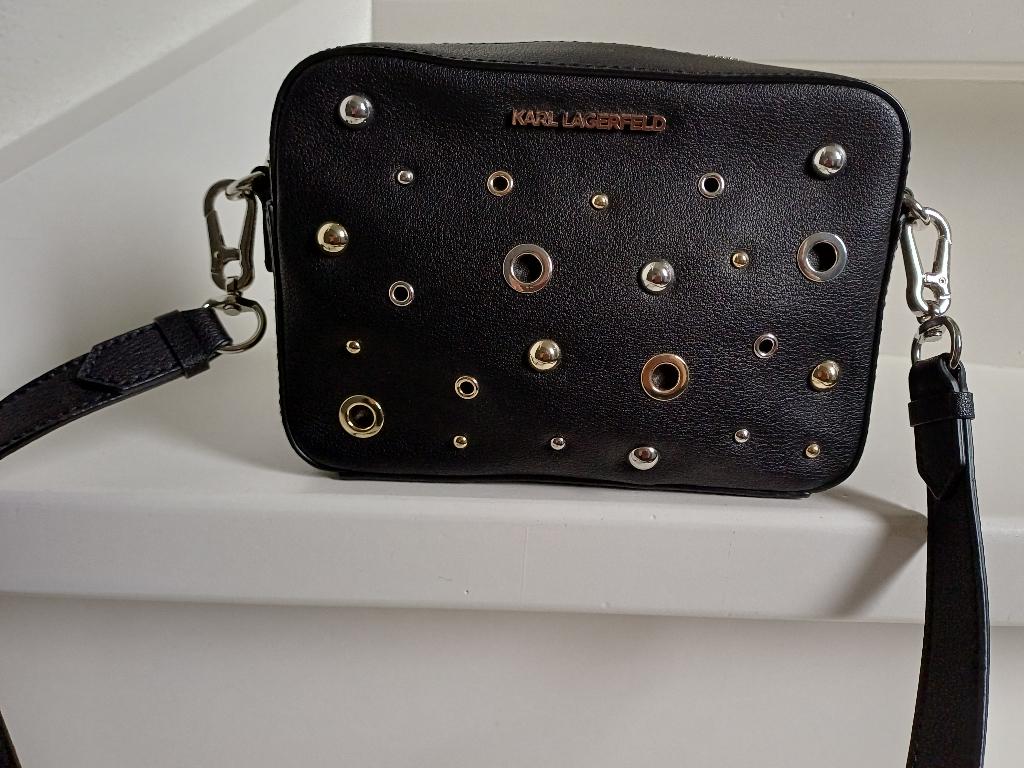 KARL LAGERFELD TAS ZWART LEER NIEUW CROSSBODY TE DRAGEN, Sieraden, Tassen en Uiterlijk, Tassen | Schoudertassen, Ophalen of Verzenden