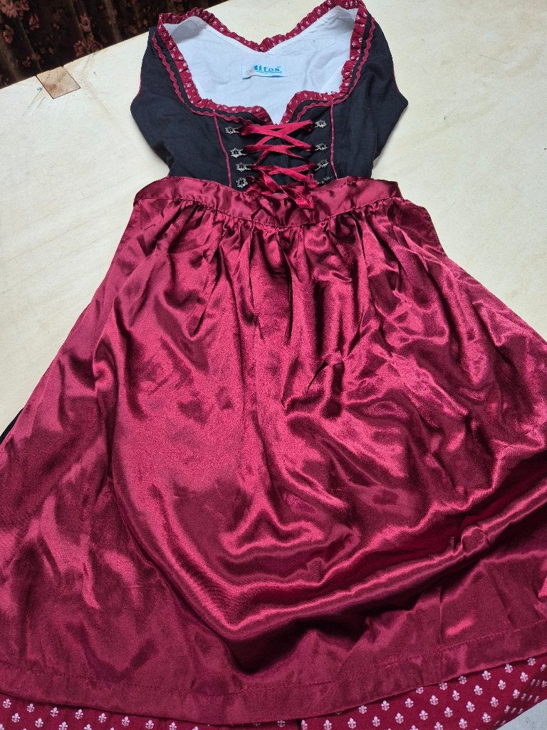 Oktoberfeest Dirndl origineel! maat 40, Maat 38/40 (M), Lifos, Ophalen of Verzenden, Kleding