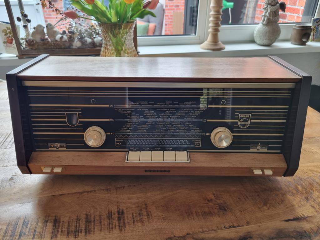 Oude Philips radio, Ophalen