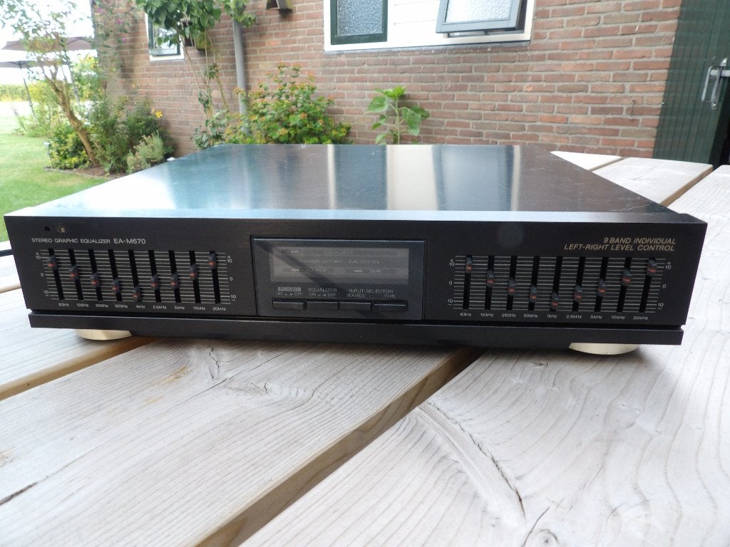 Equalizer Akai EA-M670, Audio, Tv en Foto, Versterkers en Receivers, Ophalen of Verzenden, Gebruikt, Minder dan 60 watt, Overige merken