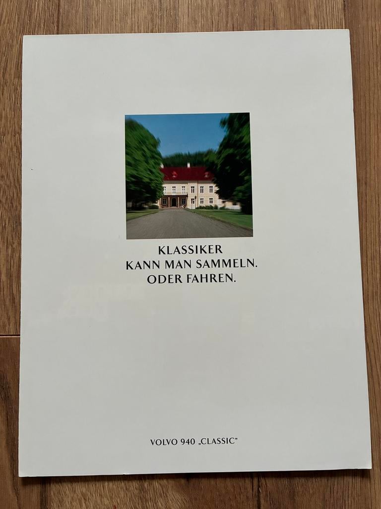 Volvo 940 Classic brochure, Ophalen of Verzenden, Zo goed als nieuw, Volvo