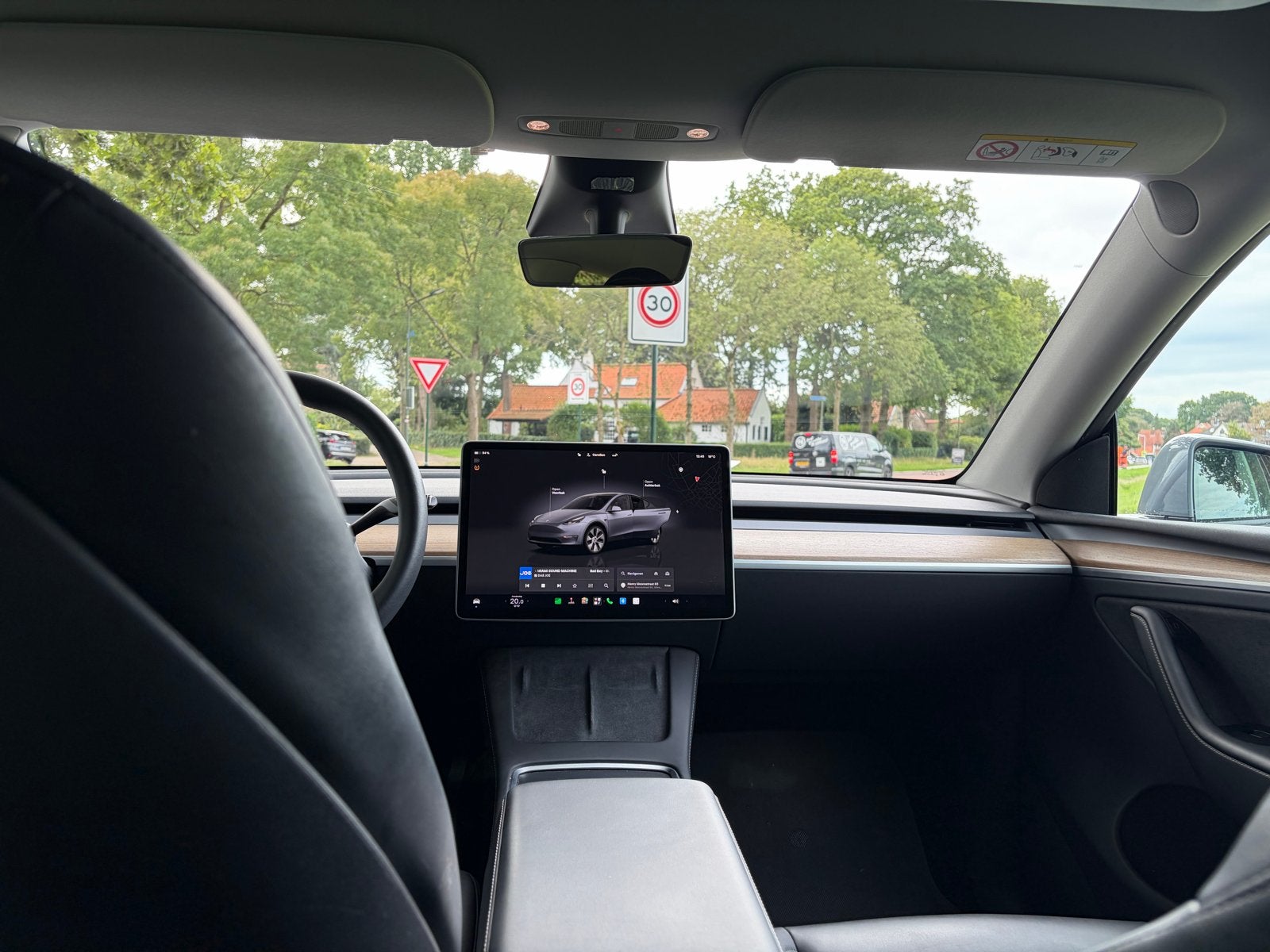 Foto 8 van Tesla Model Y Long Range AWD | BTW | 1e eigenaar | Trekhaak