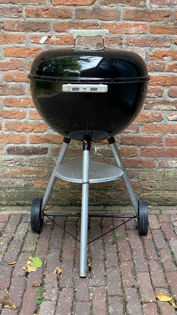 Weber Barbeque BBQ 57cm in nette doch gebruikte staat, Tuin en Terras, Ophalen, Gebruikt, Weber (BBQ), Met accessoires