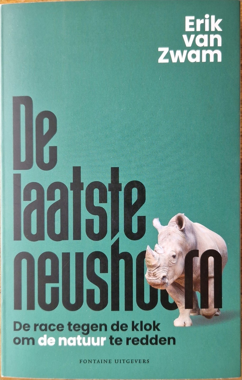 De Laatste Neushoorn - Erik van Zwam, Ophalen of Verzenden, Zo goed als nieuw, Natuur algemeen, Erik van Zwam