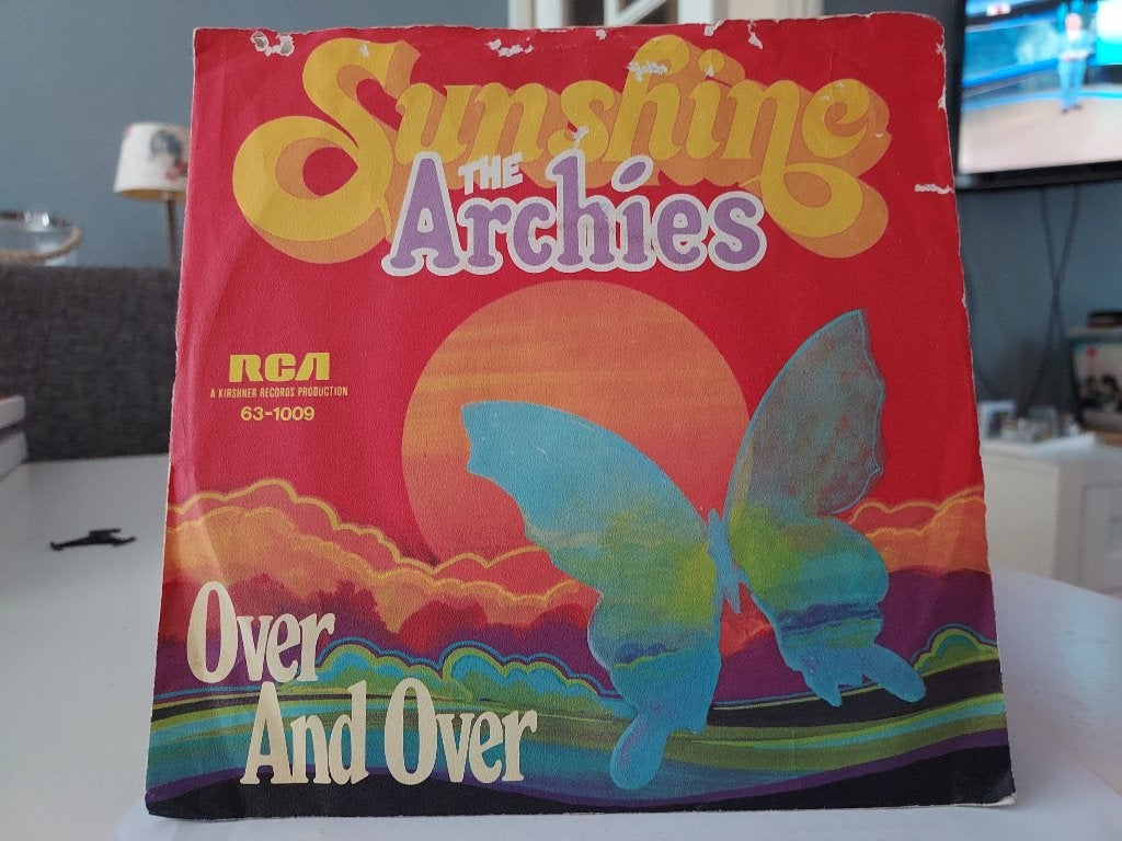7" Single The Archies - Sunshine / Over And Over, Gebruikt, 7 inch, Ophalen of Verzenden, Pop