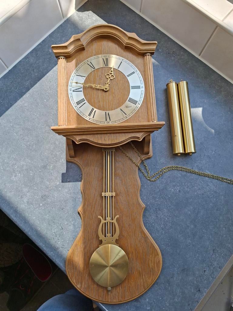 Hermle wandklok licht eiken., Antiek en Kunst, Antiek | Klokken, Ophalen of Verzenden