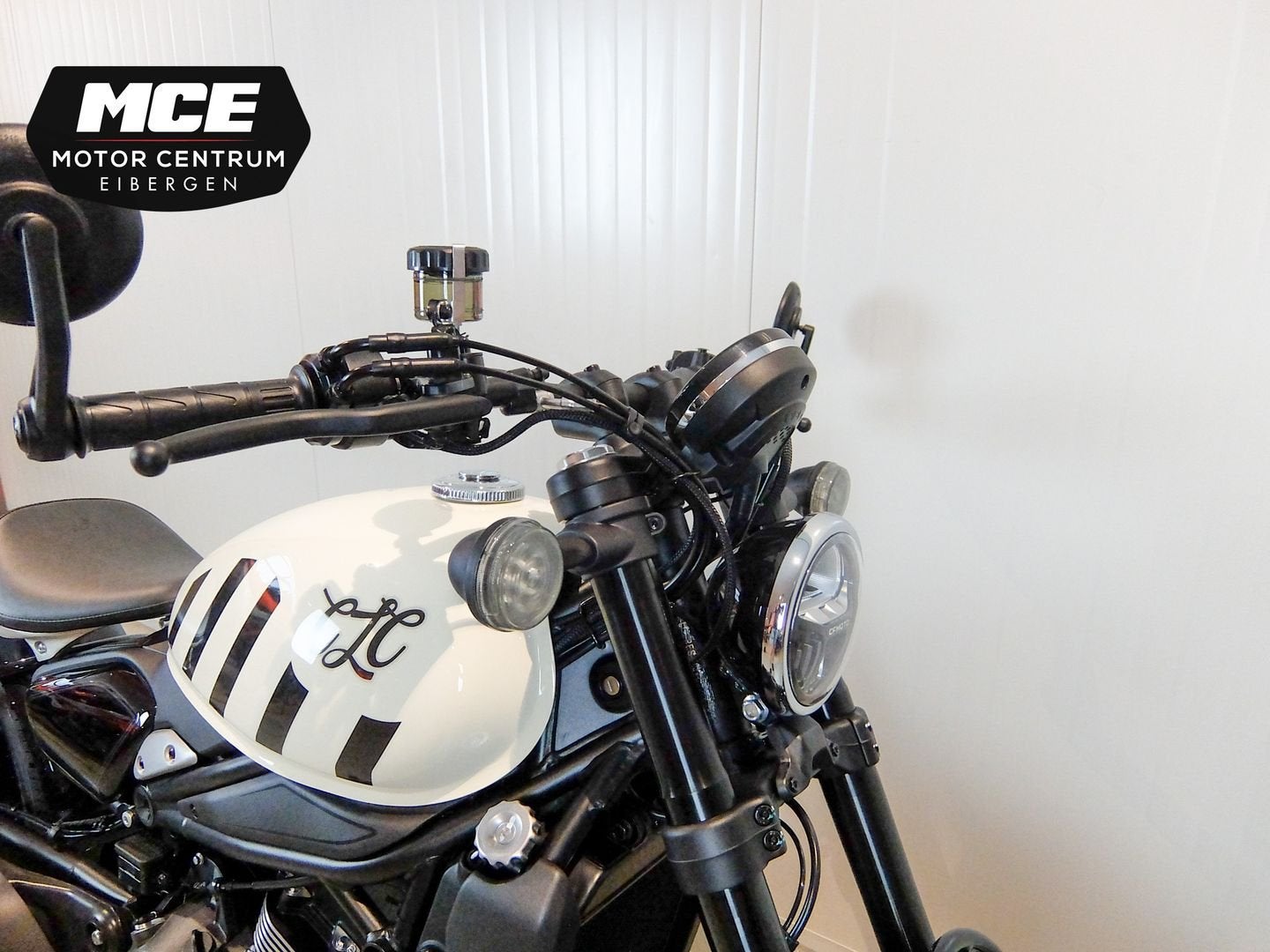 CFMOTO 450 CLC BOBBER (bj 2026), 2 cilinders, Bedrijf, Onbekend, 449 cc