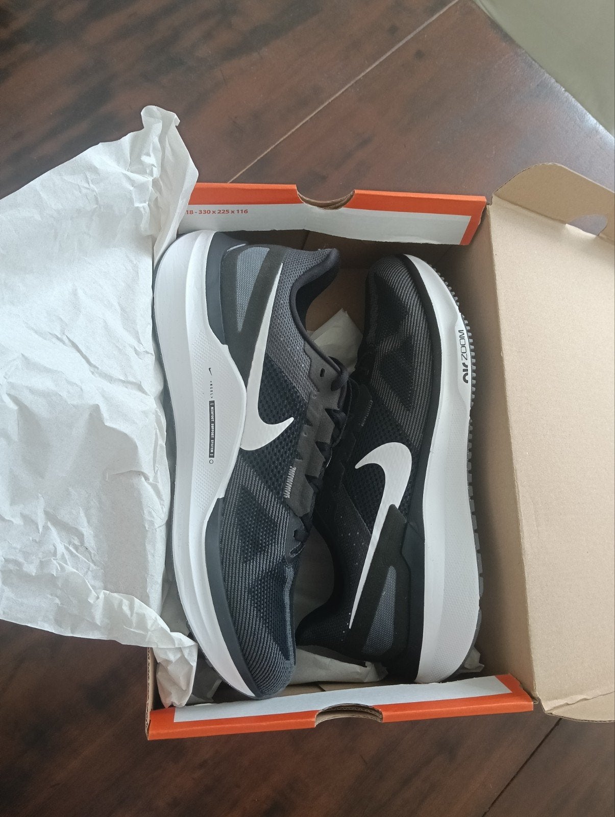 Nike Air Zoom Structure 25 - Maat 44.5 (NIEUW, IN DOOS), Nieuw, NIKE, Ophalen of Verzenden, Sportschoenen