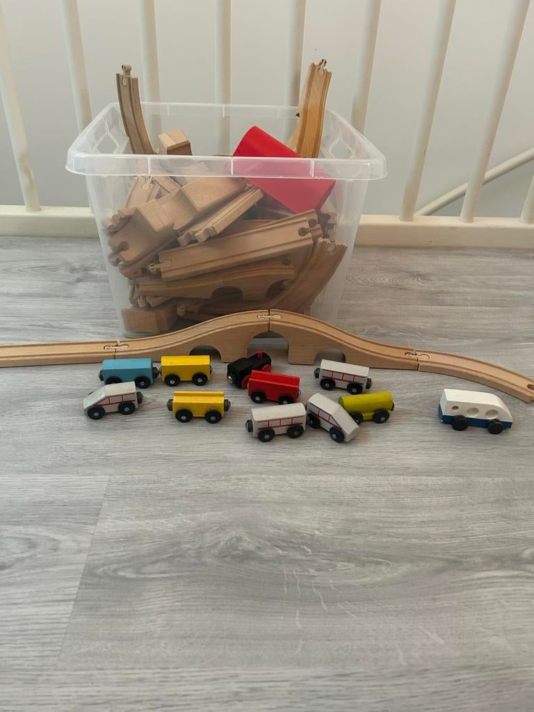 Houten IKEA Treinset met Rails en Wagons, Kinderen en Baby's, Speelgoed | Houten speelgoed, Ophalen, Gebruikt, Rij- of Hobbelspeelgoed