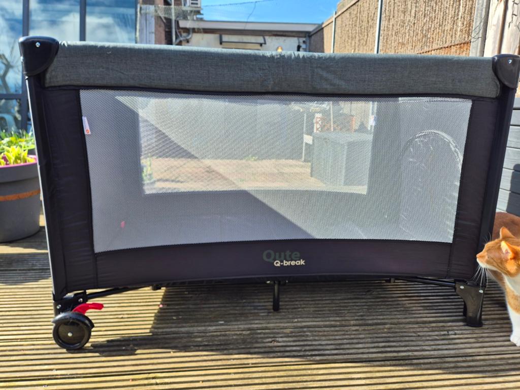 Qute Q-Break Campingbed - Handig Reisbedje voor Baby's, Kinderen en Baby's, Babywiegjes en Ledikanten, Ophalen, Zo goed als nieuw