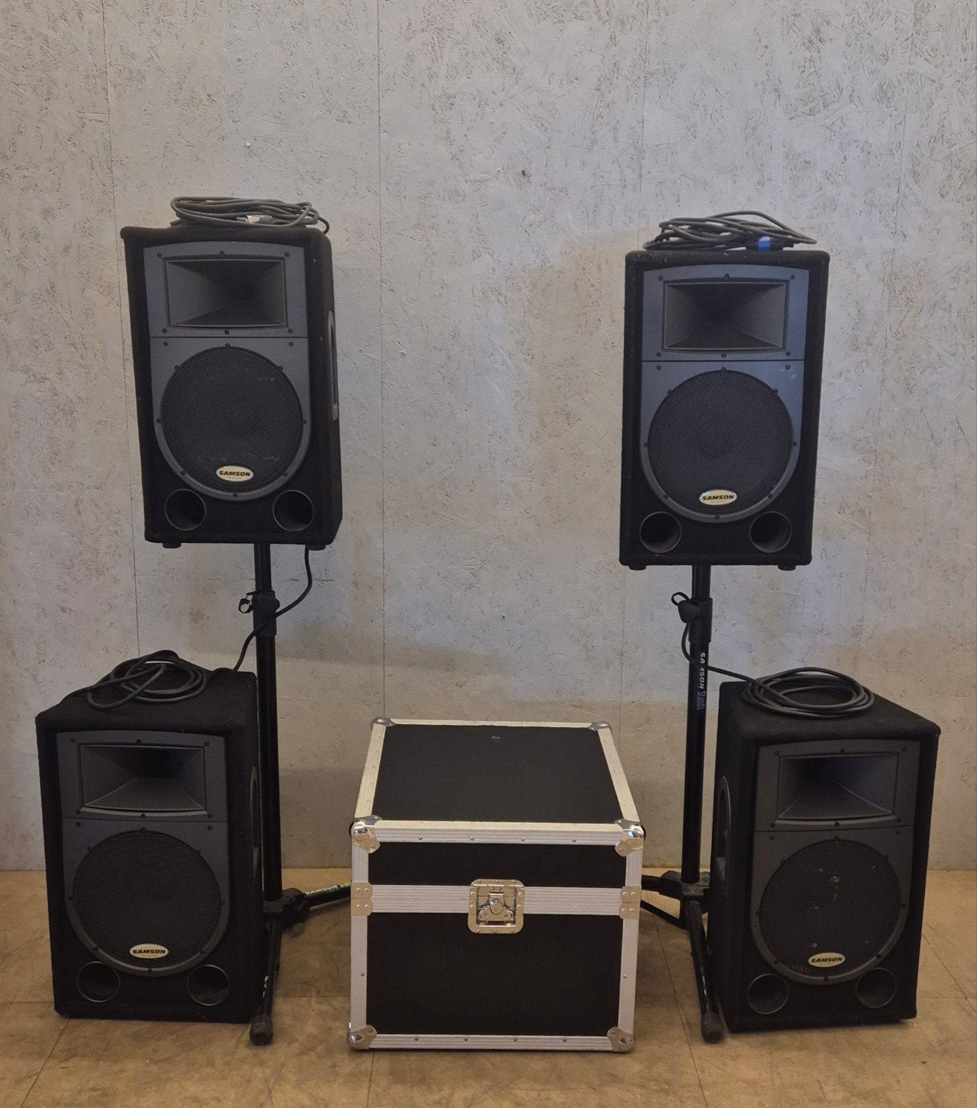Complete PA geluidsset Samson Sennheiser Behringer, Ophalen, Gebruikt, Samson Technologies, Microfooningang