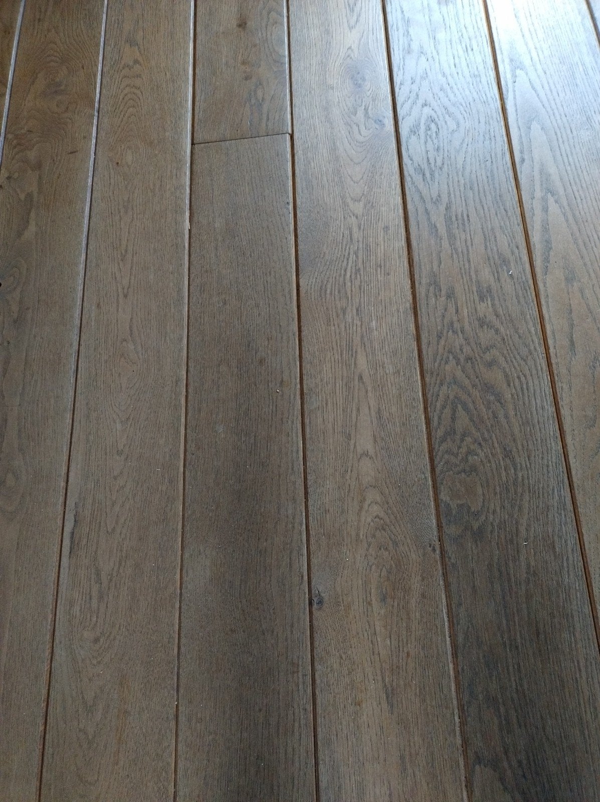 40 m2 massieve eiken vloer niet gelijmd gelegen, Gebruikt, 10 m² of meer, 10 tot 30 cm, Hout