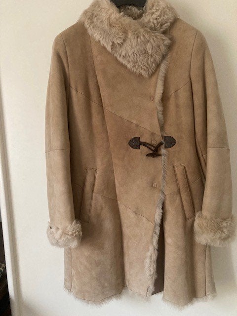 Mooie beige suède  Christ lammy, Kleding | Dames, Jassen | Winter, Beige, Ophalen of Verzenden, Zo goed als nieuw, Maat 36 (S)