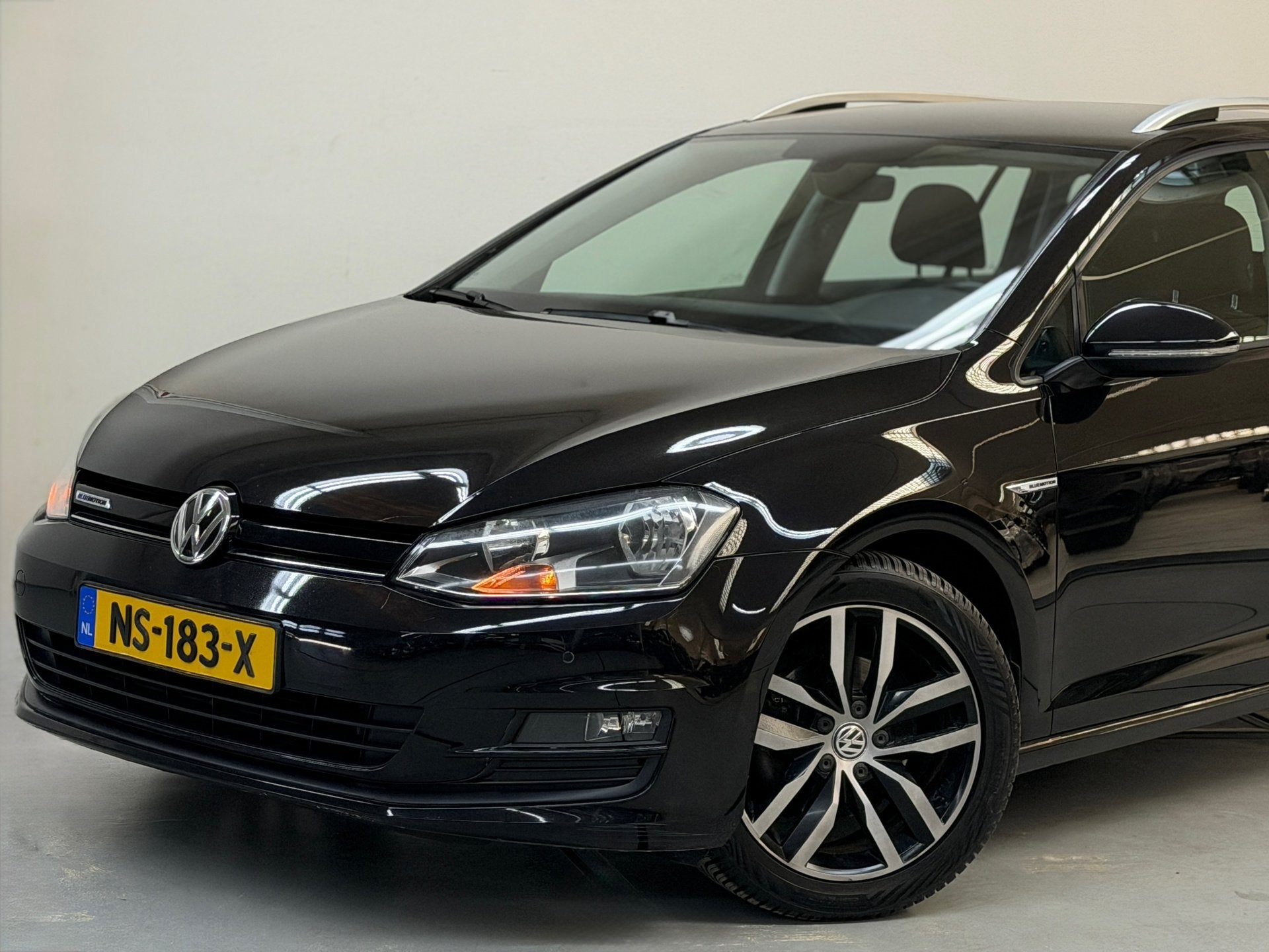 Volkswagen Golf Variant 1.0 TSI Connected Series Automaat Ne, Auto's, Gebruikt, Euro 6, 1210 kg, 116 pk