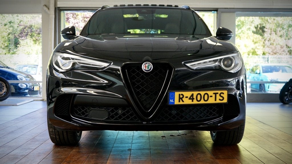 Alfa romeo Stelvio 2.9 V6 AWD Quadrifoglio | Panoramadak | H, Auto's, Gebruikt, Zwart, Leder, Bedrijf