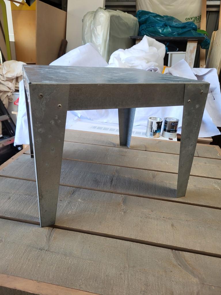 Metalen bijzettafel - Industrieel design, Ophalen, Minder dan 45 cm, Minder dan 55 cm, Gebruikt